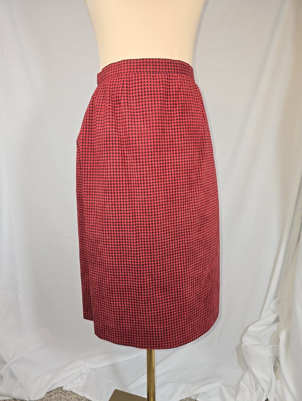Vintage Suede Red Houndstooth Pencil Skirt